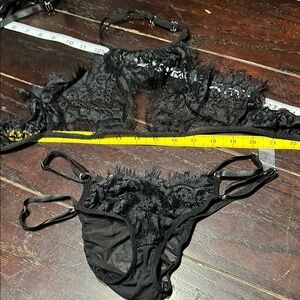 Elegant Black Lace Lingerie Set